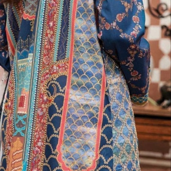 Pakistani branded dress - Picture 3 of 16